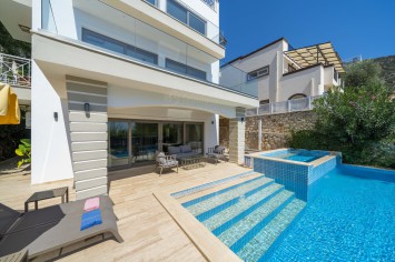 5 bedroom rental villa in Kalkan