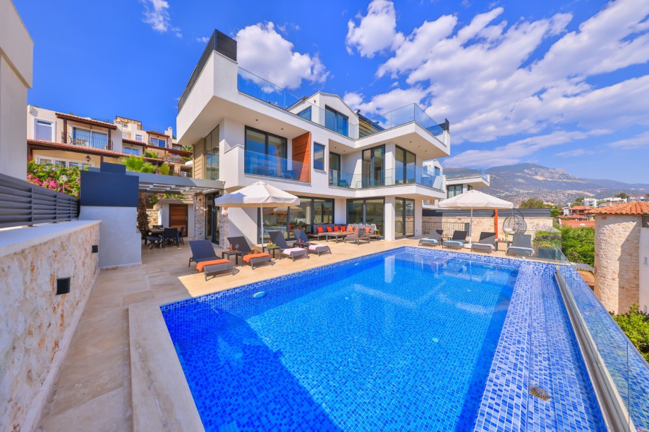 6 bedroom villa in Kalkan, Turkey for holiday rental