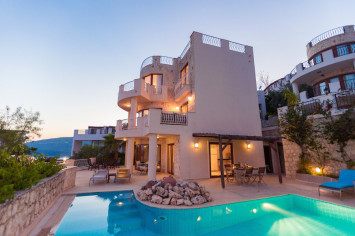 4 bedroom Kalkan villa for holiday rental