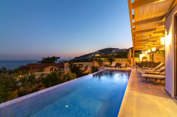4 bedroom centrally located villa in Kalkan