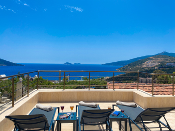 4 bedroom villa with pool for holiday rental in Kalkan