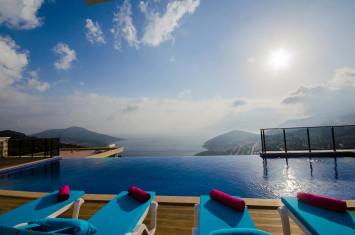 4 bedroom villa with pool for holiday rental in Kalkan