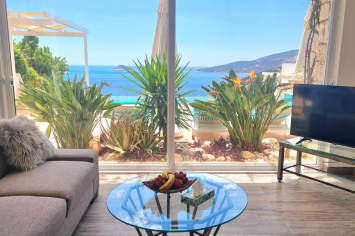 A 2 bedroom apartment in Kalkan with own pool