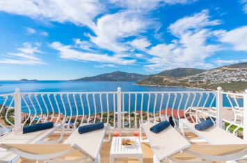 4 bedroom villa with pool for holiday rental in Kalkan