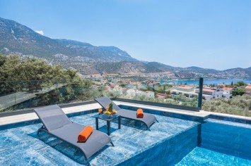 3 bedroom villa with pool for holiday rental in Kalkan