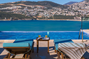 5 bedroom villa with pool for holiday rental in Kalkan