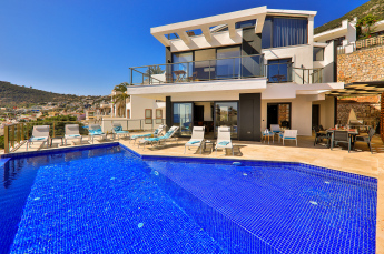 5 bedroom villa in Kalkan for holiday rental
