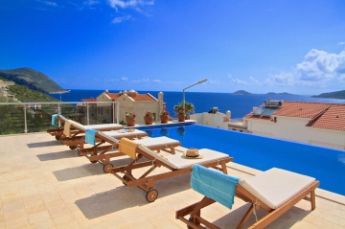 4 bedroom villa with pool for holiday rental in Kalkan