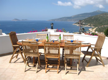 a 4 bedroom villa in Kalkan's old town quarter