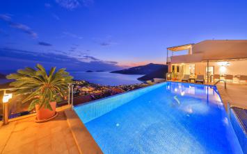 5 bedroom villa for holiday rental