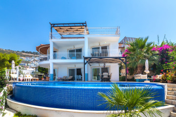 4 bedroom villa in Komurluk, Kalkan for holiday rental
