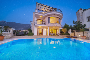5 bedroom holiday villa in Kalkan