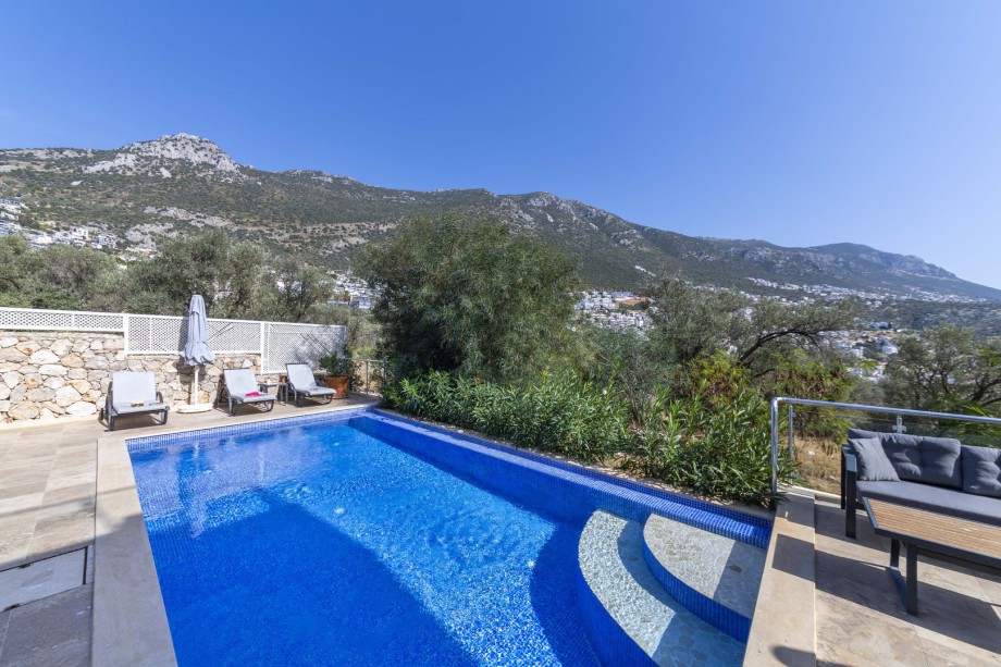 3 bedroom apartment with own pool in Kalkan for holiday rental