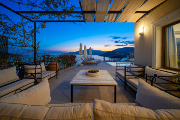5 bedroom villa in Kalkan for holiday rental