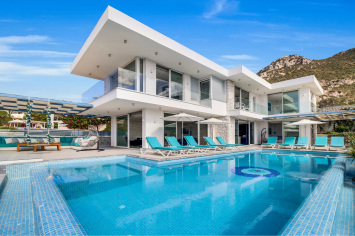5 bedroom villa in Kalkan, Turkey