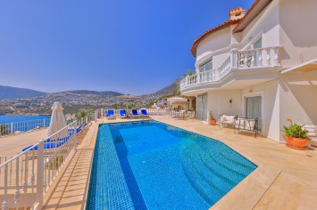 5 bedroom villa in Kalkan for holiday rental